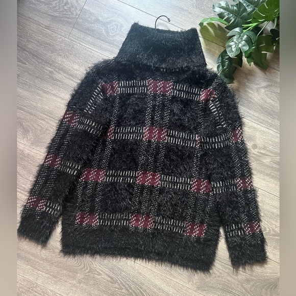 Anthropologie sanctuary eyelash fuzzy turtleneck sweater size small - Picture 5 of 10
